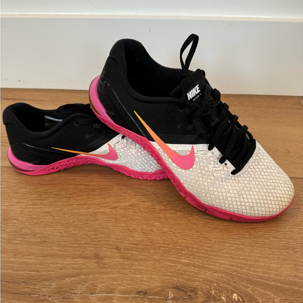 Nike Metcon weightlifting shoes w-9.5